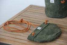 Load image into Gallery viewer, Waxed Canvas Hanging Planter